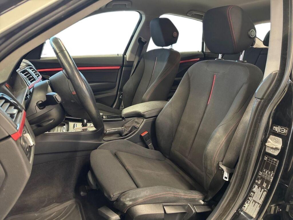 BMW 320 Gran Turismo 2015 Musta