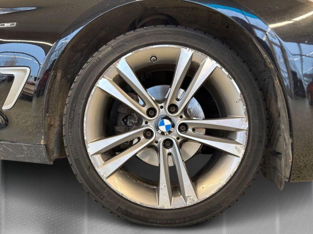 BMW 320 Gran Turismo 2015 Musta