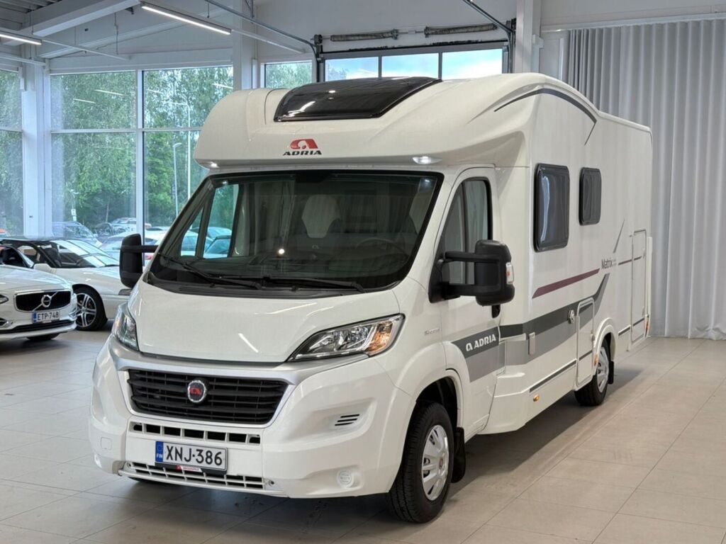 Adria Matrix 2015 Valkoinen