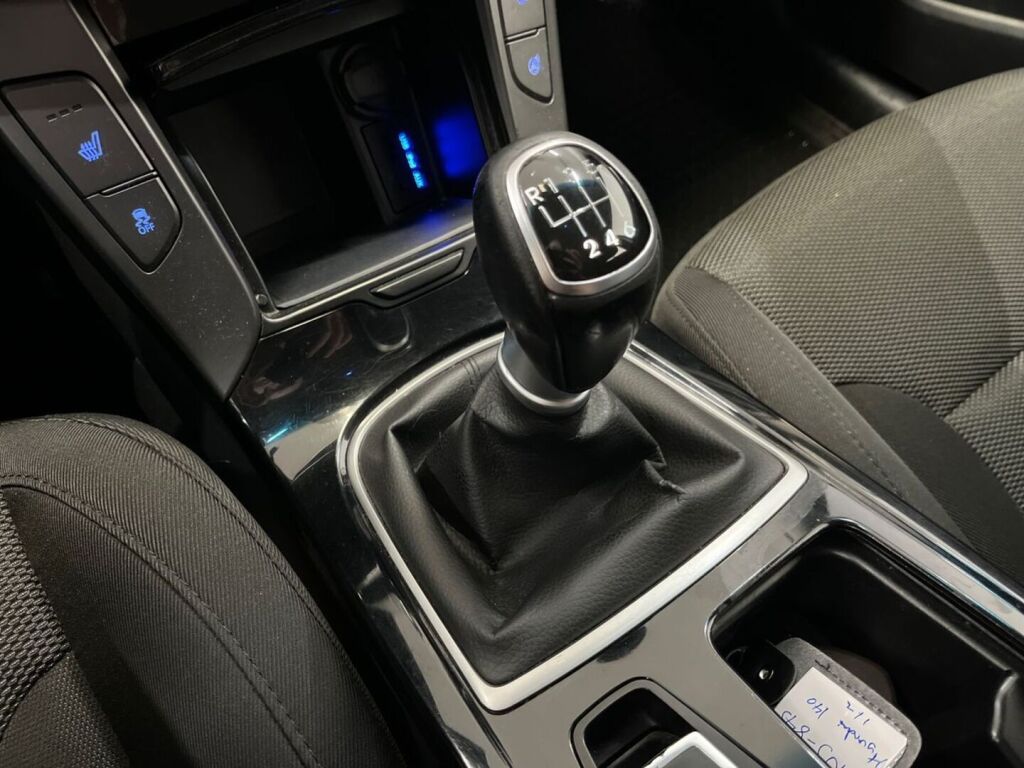 Hyundai i40 Wagon 2015 Valkoinen