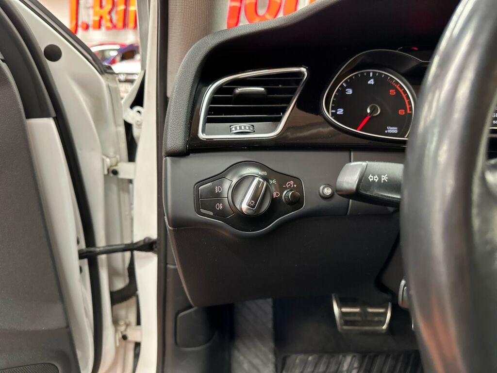 Audi A4 allroad quattro 2015 Valkoinen