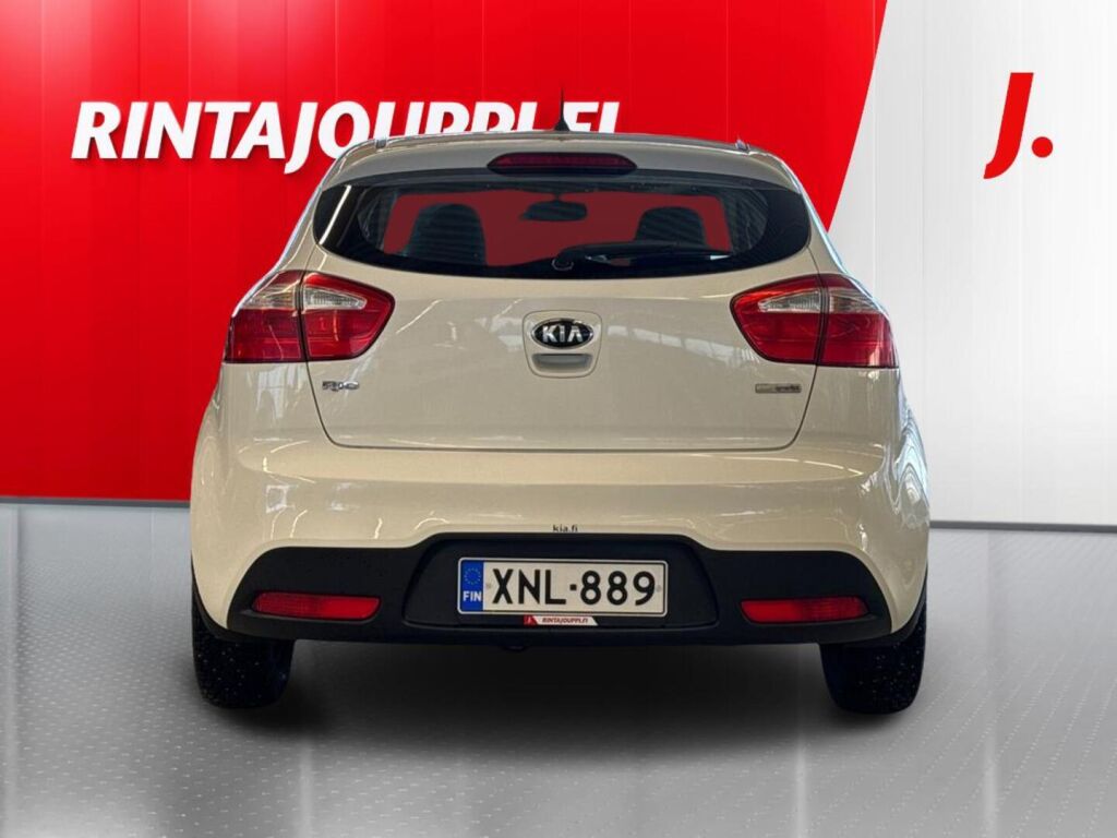 Kia Rio 2015 Valkoinen