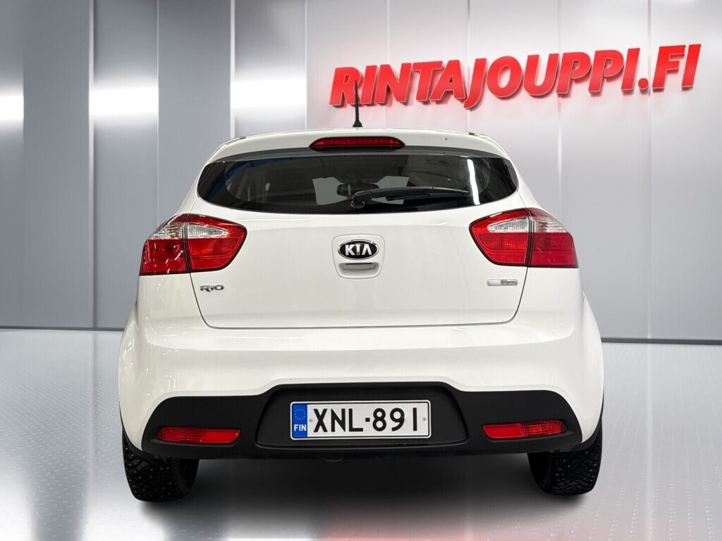 Kia Rio 2015 Valkoinen