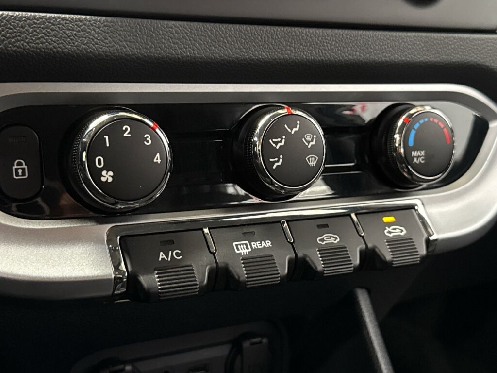 Kia Rio 2015 Valkoinen