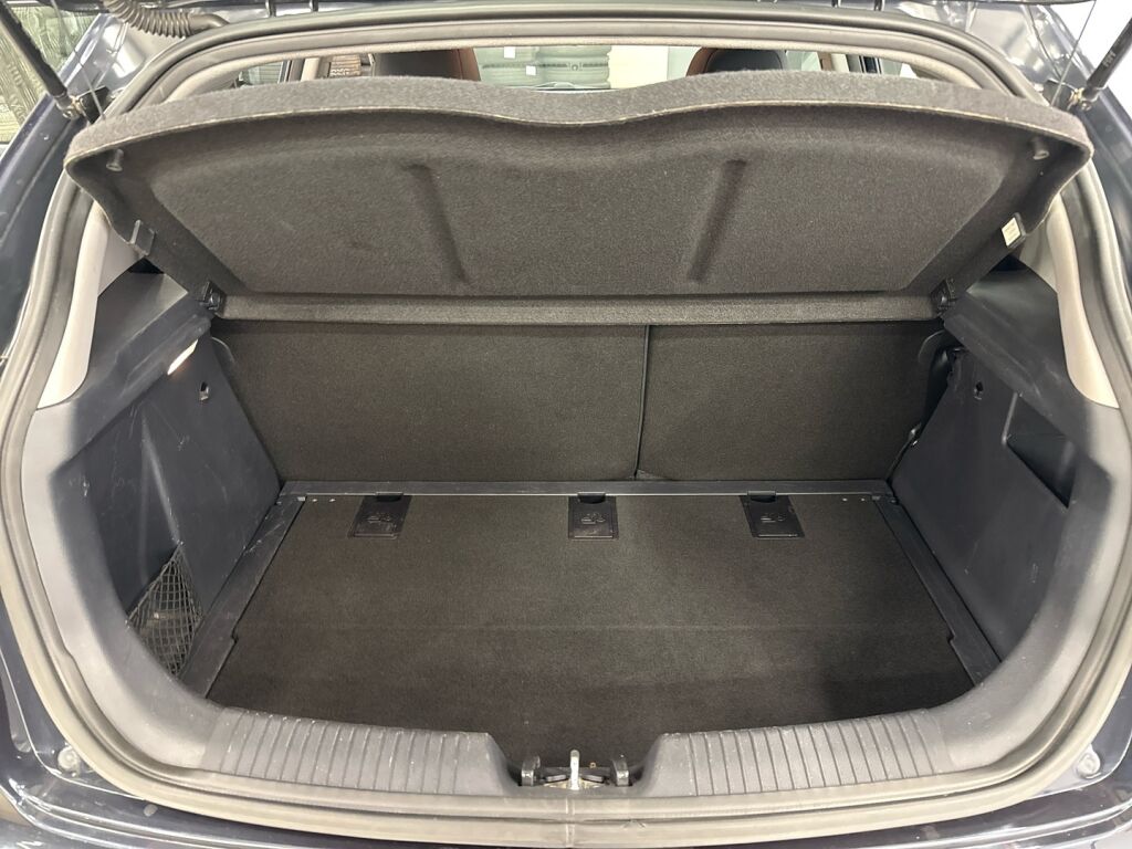 Kia Rio 2014 Sininen