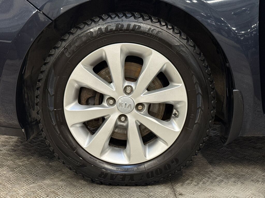 Kia Rio 2014 Sininen