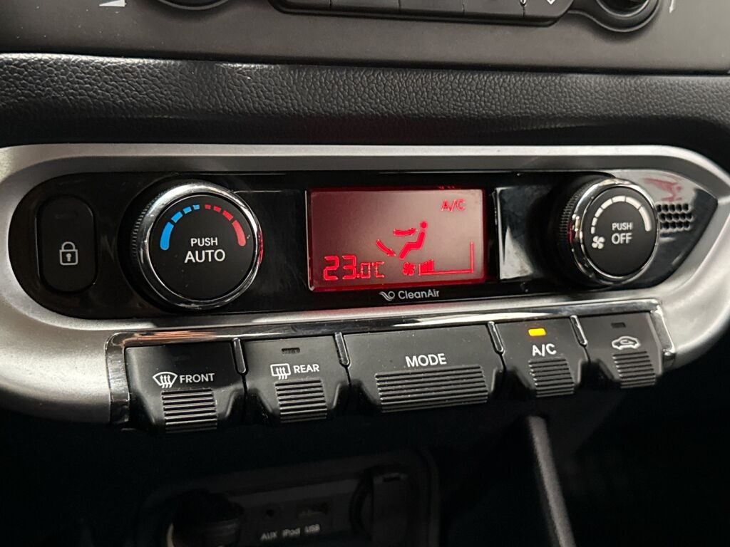 Kia Rio 2014 Sininen