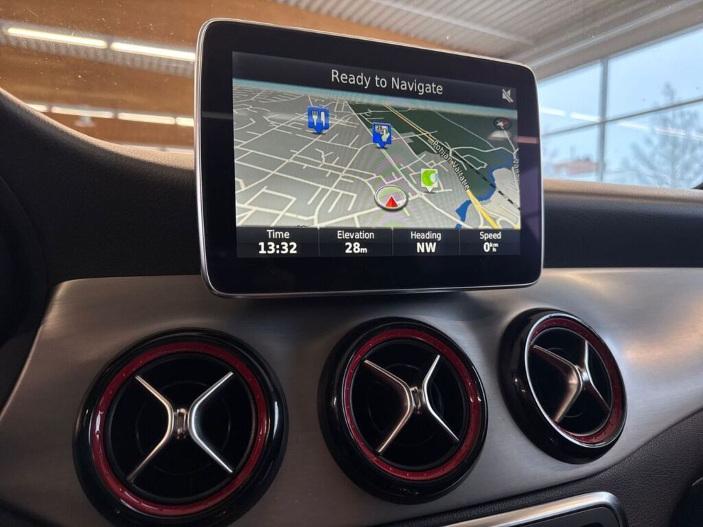 Mercedes-Benz CLA 45 AMG 2015 Punainen