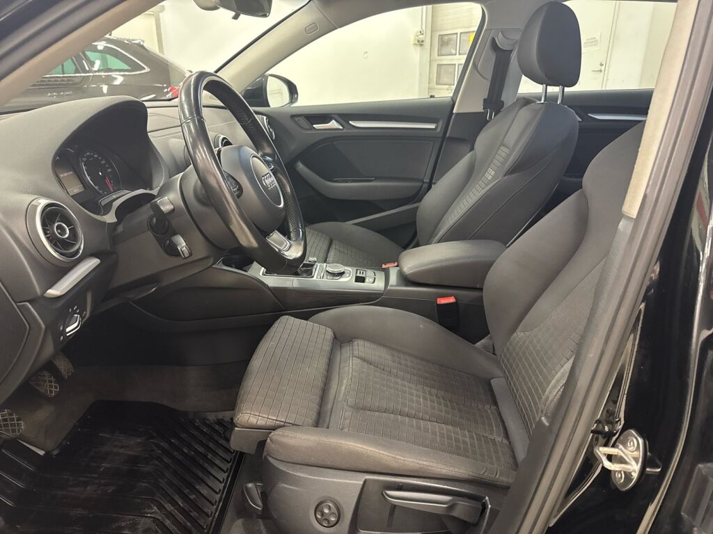 Audi A3 2015 Musta