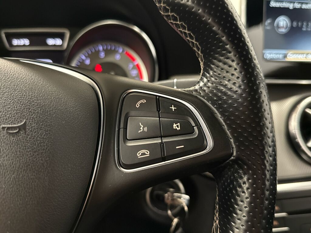 Mercedes-Benz CLA 2015 Valkoinen