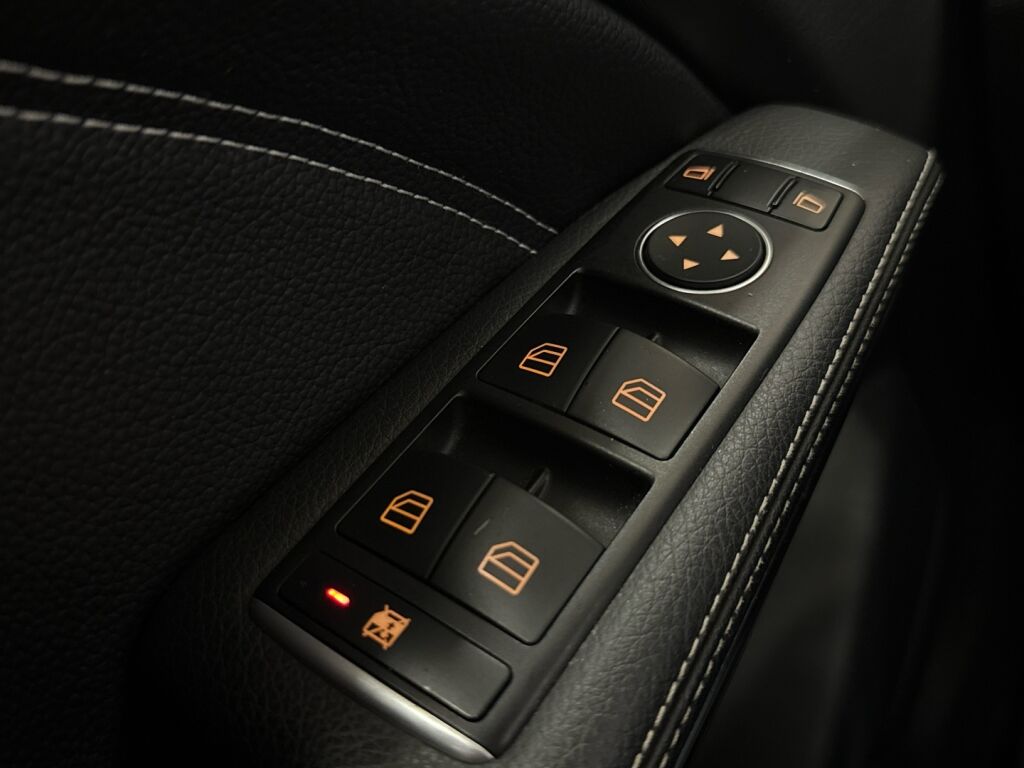 Mercedes-Benz CLA 2015 Valkoinen