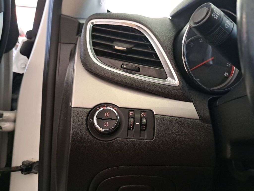 Opel Mokka 2016 Valkoinen