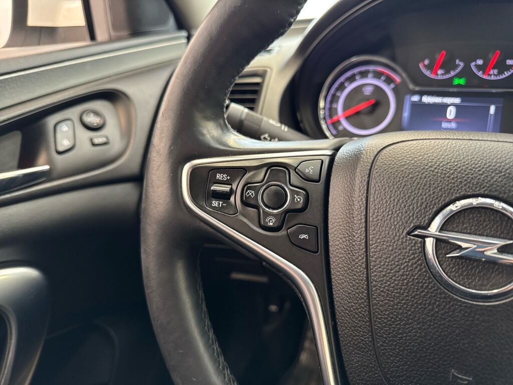 Opel Insignia 2016 Valkoinen