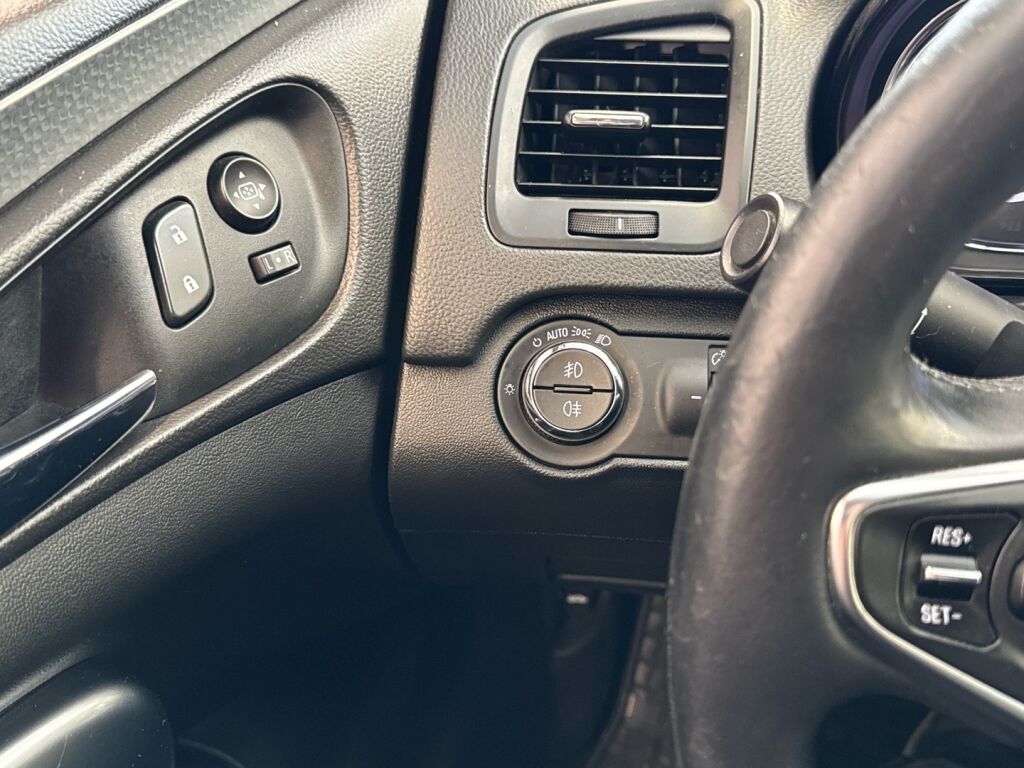 Opel Insignia 2016 Valkoinen