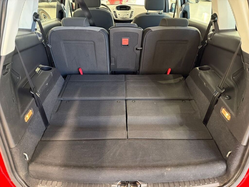 Ford Grand C-Max 2015 Punainen