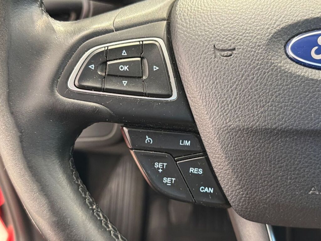 Ford Grand C-Max 2015 Punainen