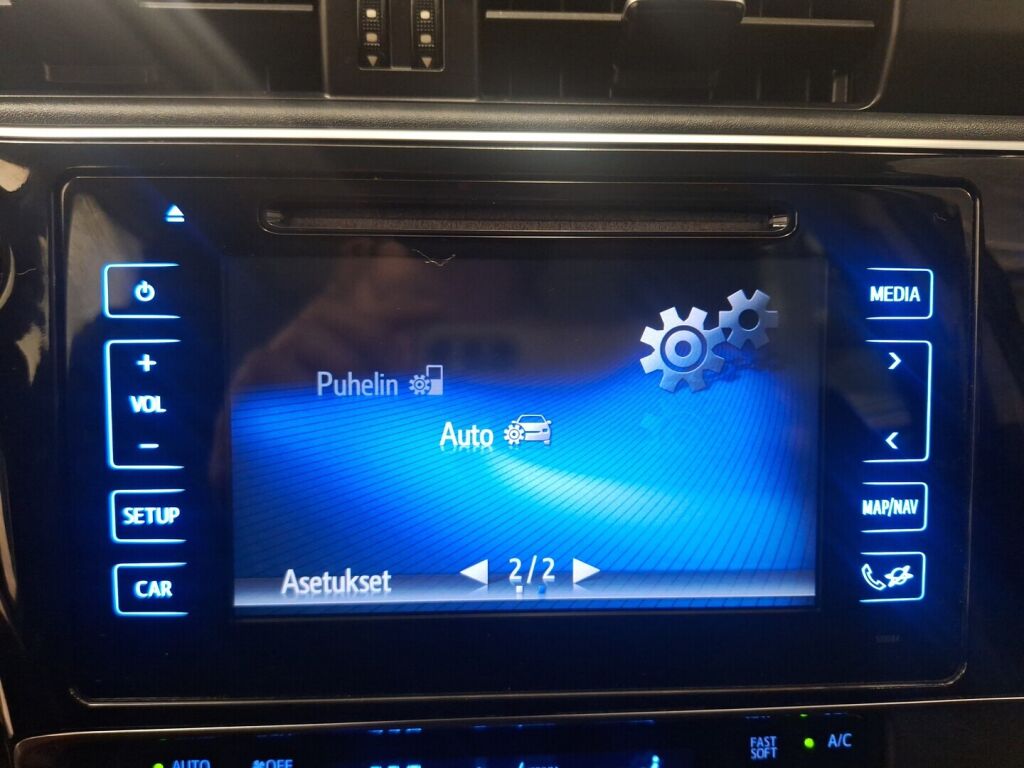 Toyota Auris 2016 Musta