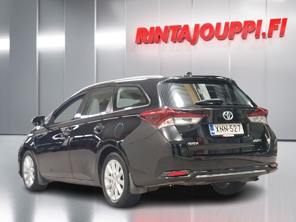 Toyota Auris 2016 Musta