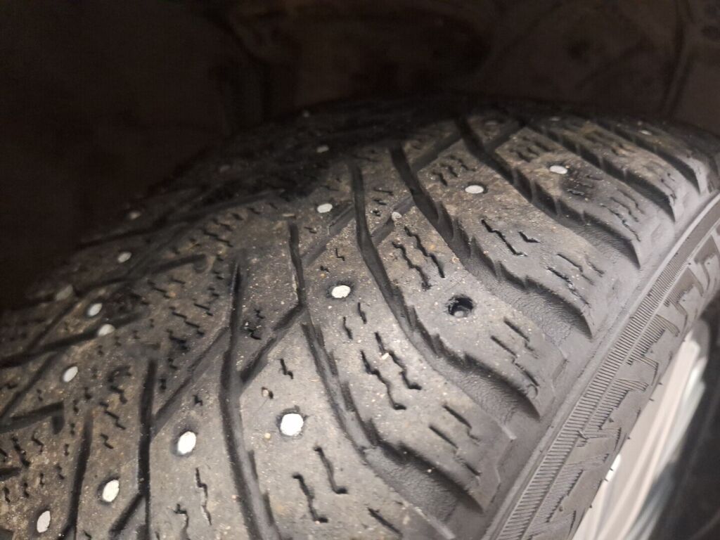 Toyota Auris 2016 Musta