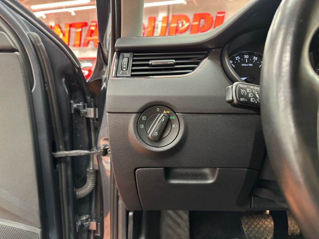 Skoda Octavia 2016 Harmaa