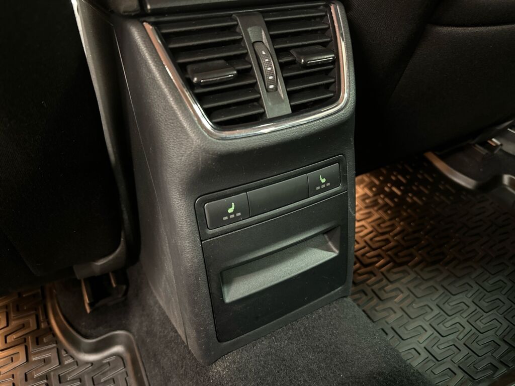 Skoda Octavia 2016 Harmaa