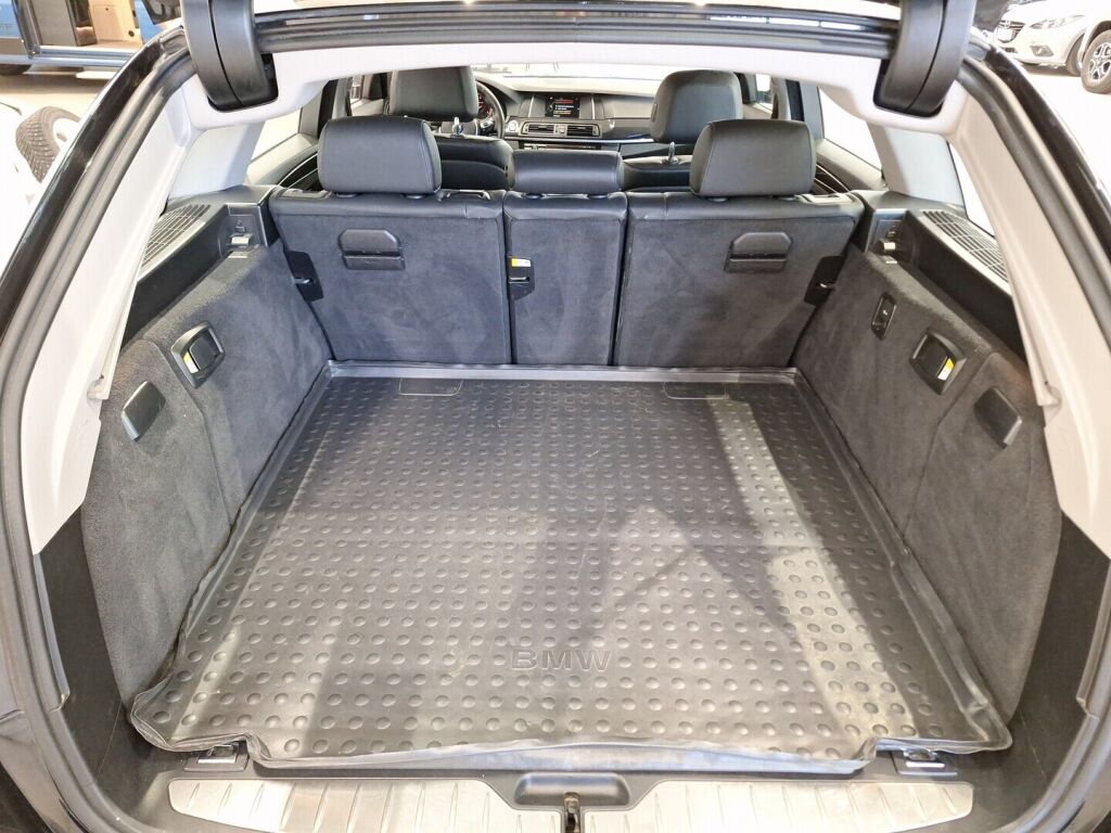 BMW 520 2017 Musta