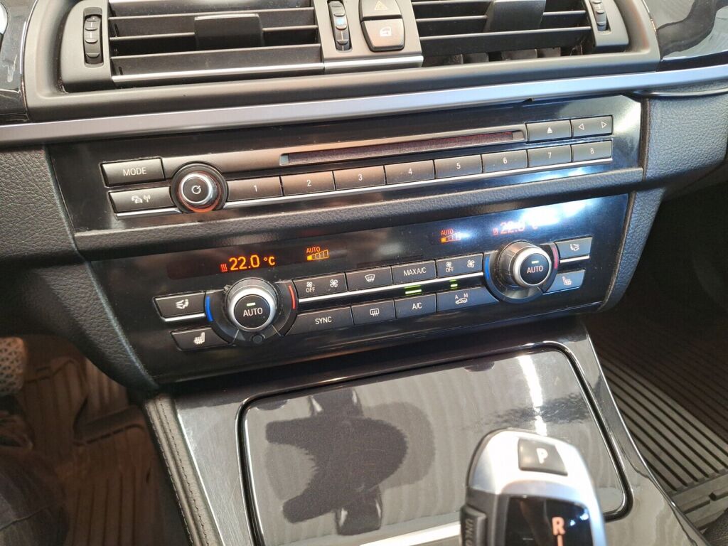 BMW 520 2017 Musta