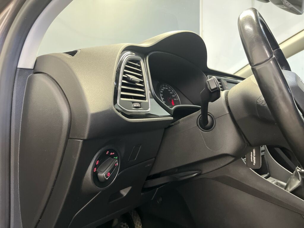 Seat Leon ST 2016 Harmaa