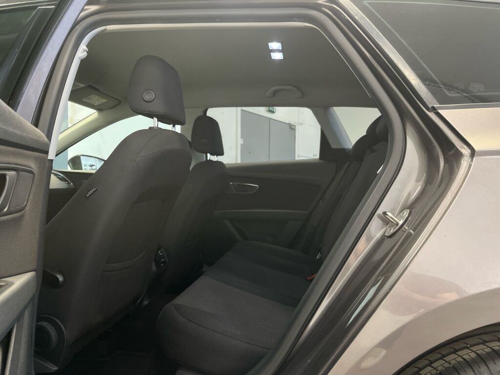 Seat Leon ST 2016 Harmaa