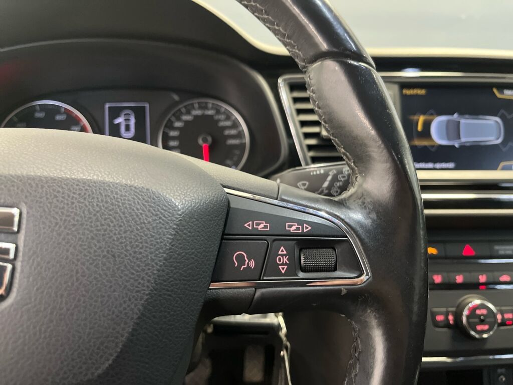 Seat Leon ST 2016 Harmaa