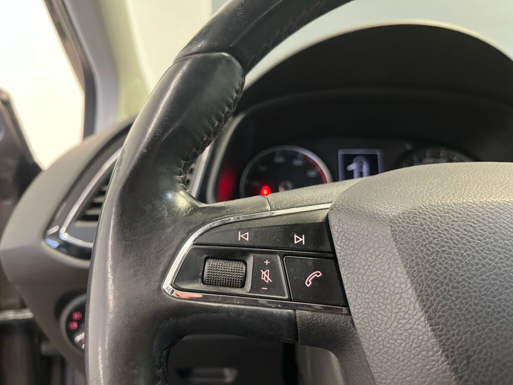Seat Leon ST 2016 Harmaa
