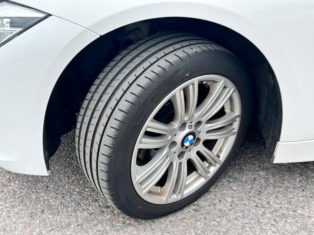 BMW 318 2016 Valkoinen