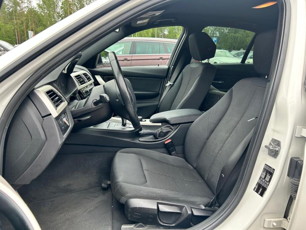 BMW 318 2016 Valkoinen