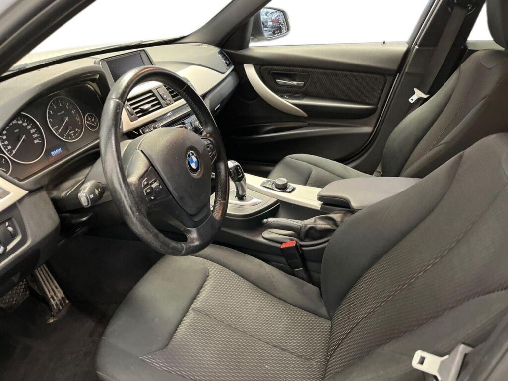 BMW 318 2016 Valkoinen