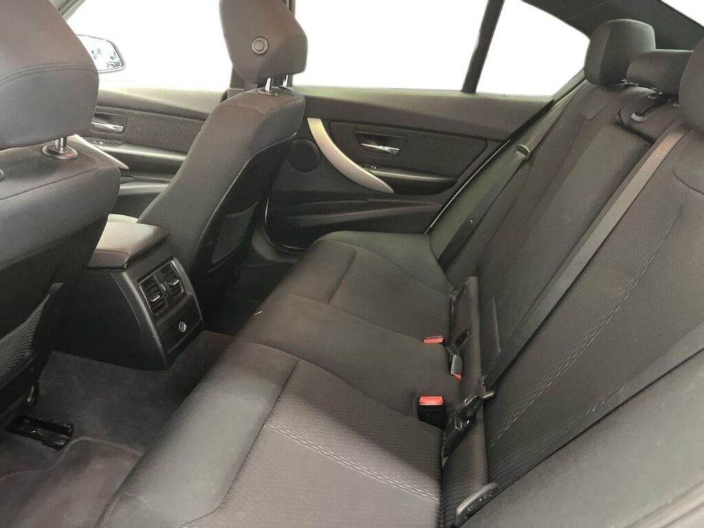 BMW 318 2016 Valkoinen