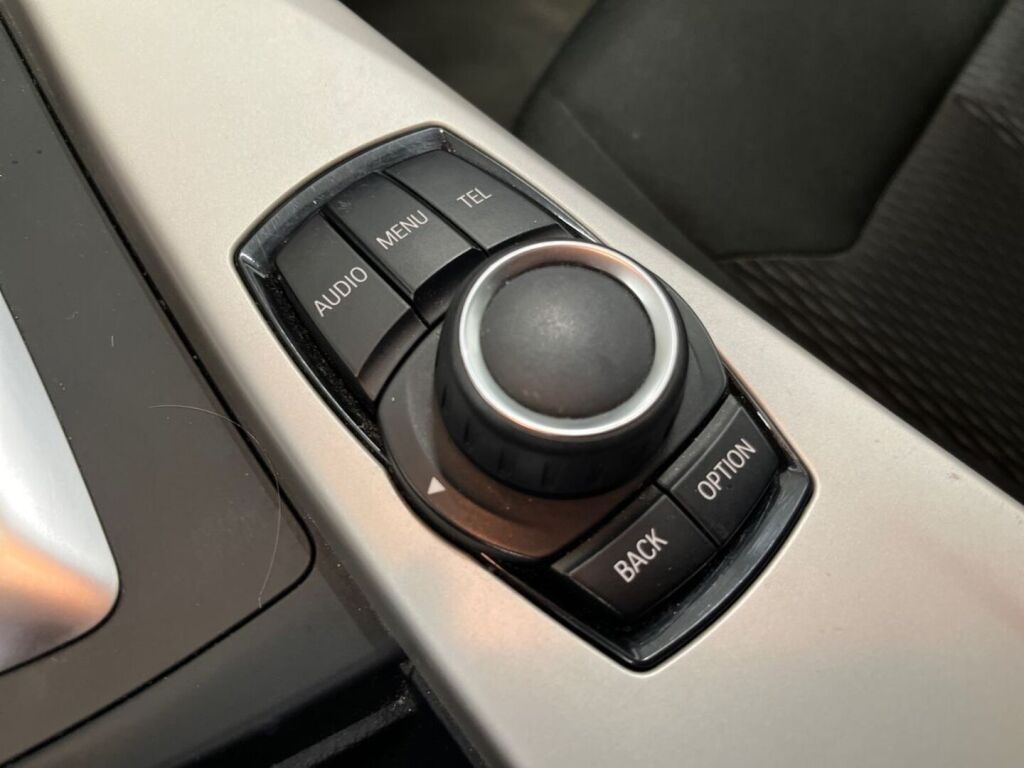 BMW 318 2016 Valkoinen