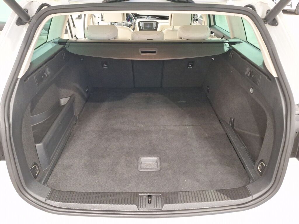 Volkswagen Passat 2016 Valkoinen