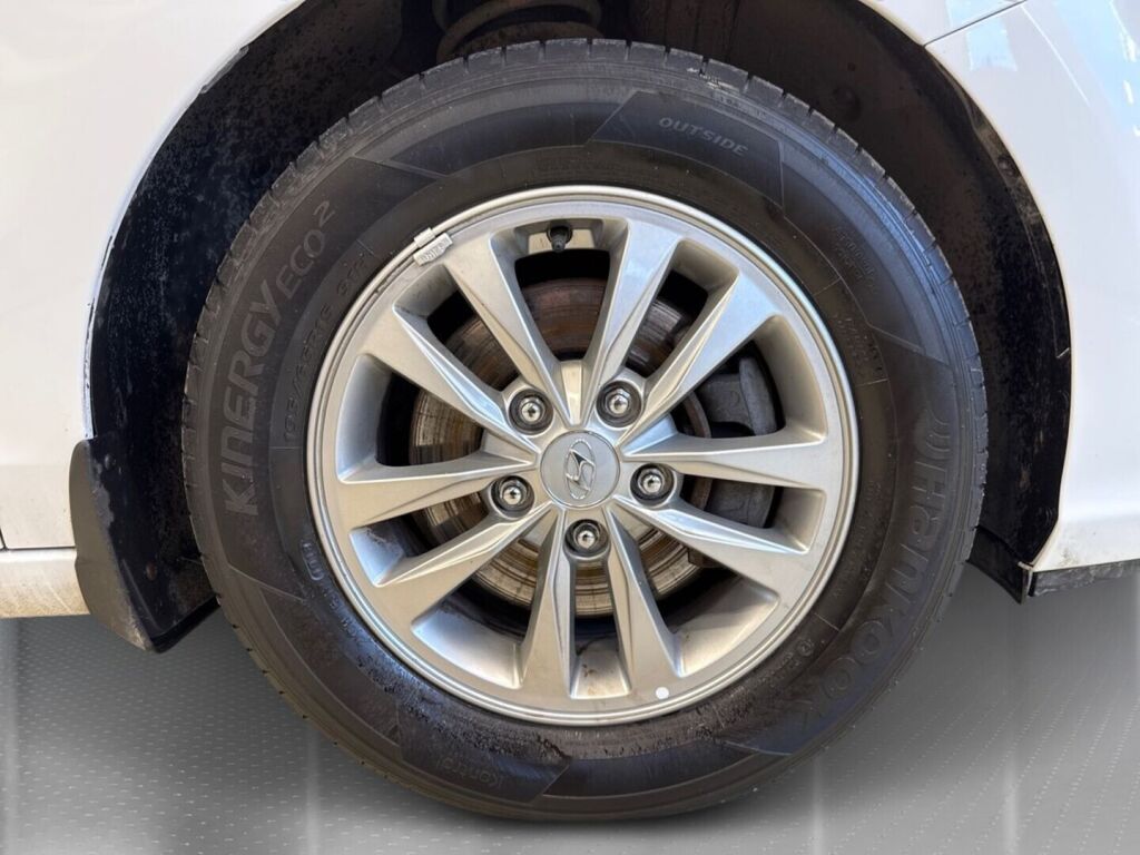 Hyundai i30 Hatchback 2019 Valkoinen