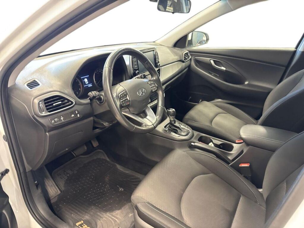 Hyundai i30 Hatchback 2019 Valkoinen