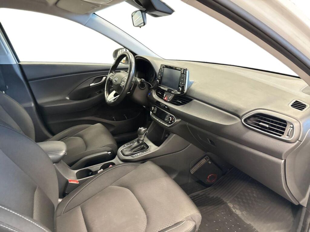 Hyundai i30 Hatchback 2019 Valkoinen