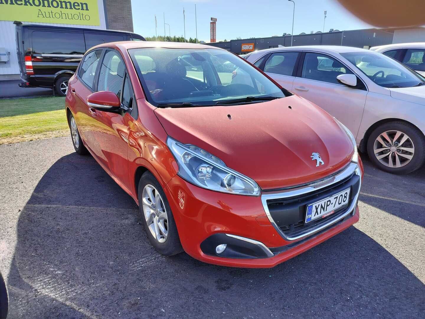 Peugeot 208