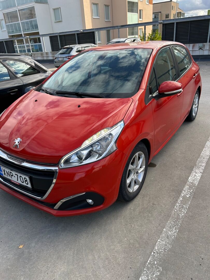 Peugeot 208