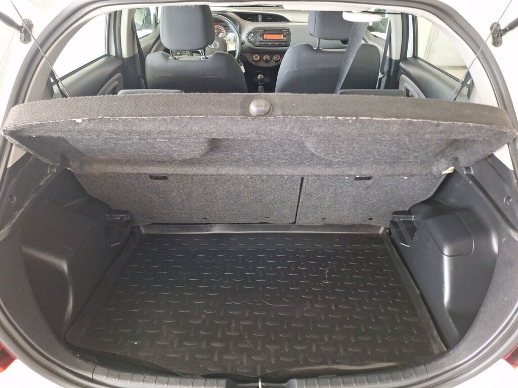 Toyota Yaris 2015 Valkoinen