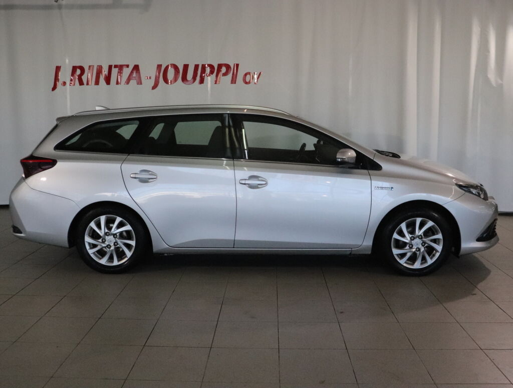 Toyota Auris 2015 Hopea