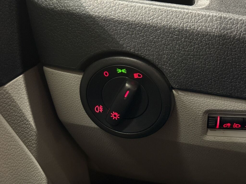 Volkswagen Transporter 2016 Harmaa