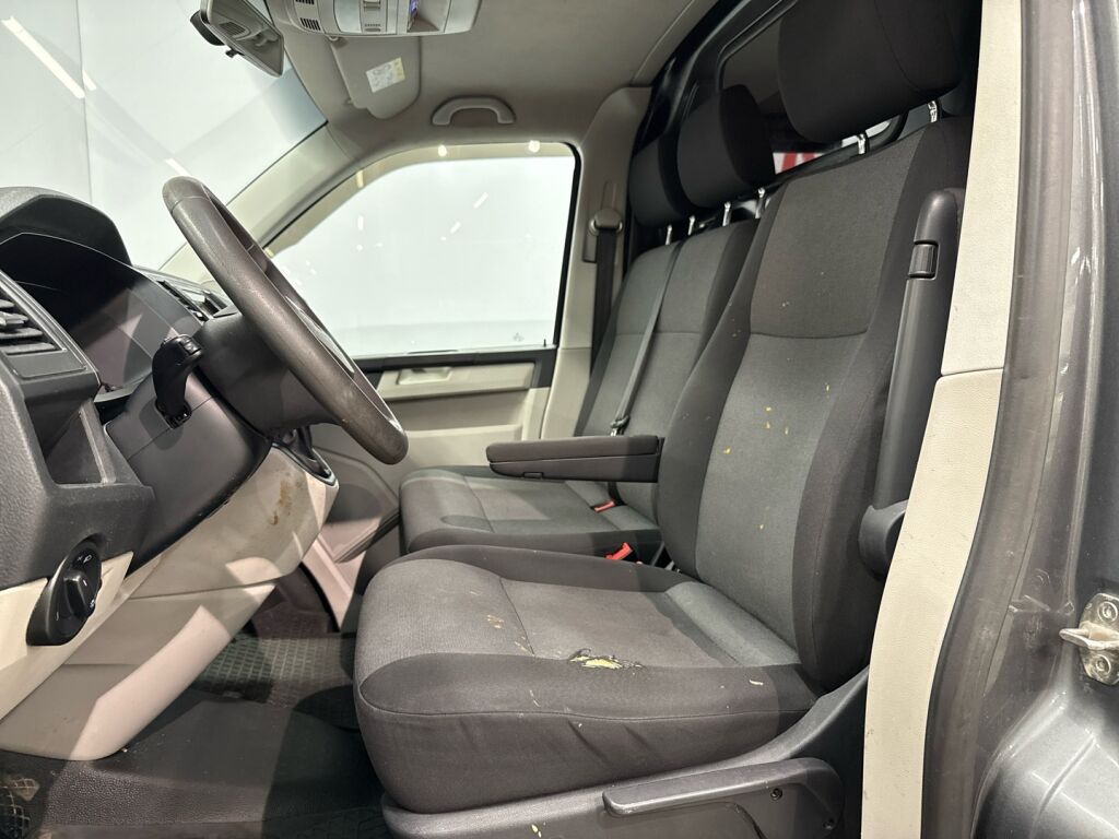 Volkswagen Transporter 2016 Harmaa