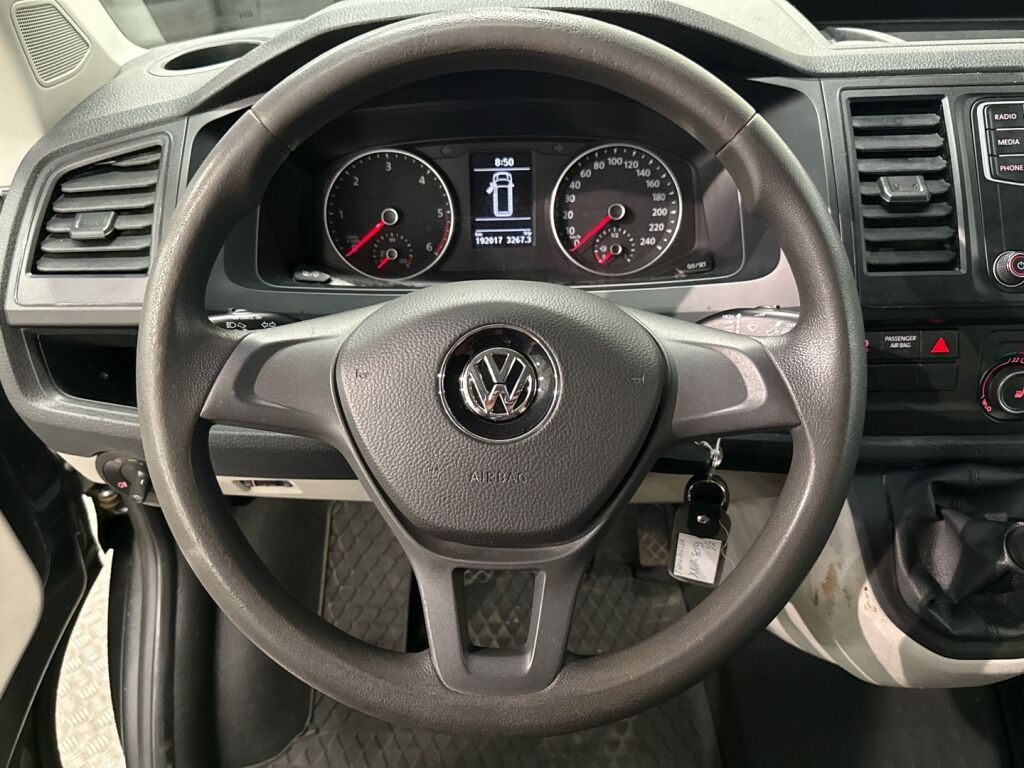 Volkswagen Transporter 2016 Harmaa