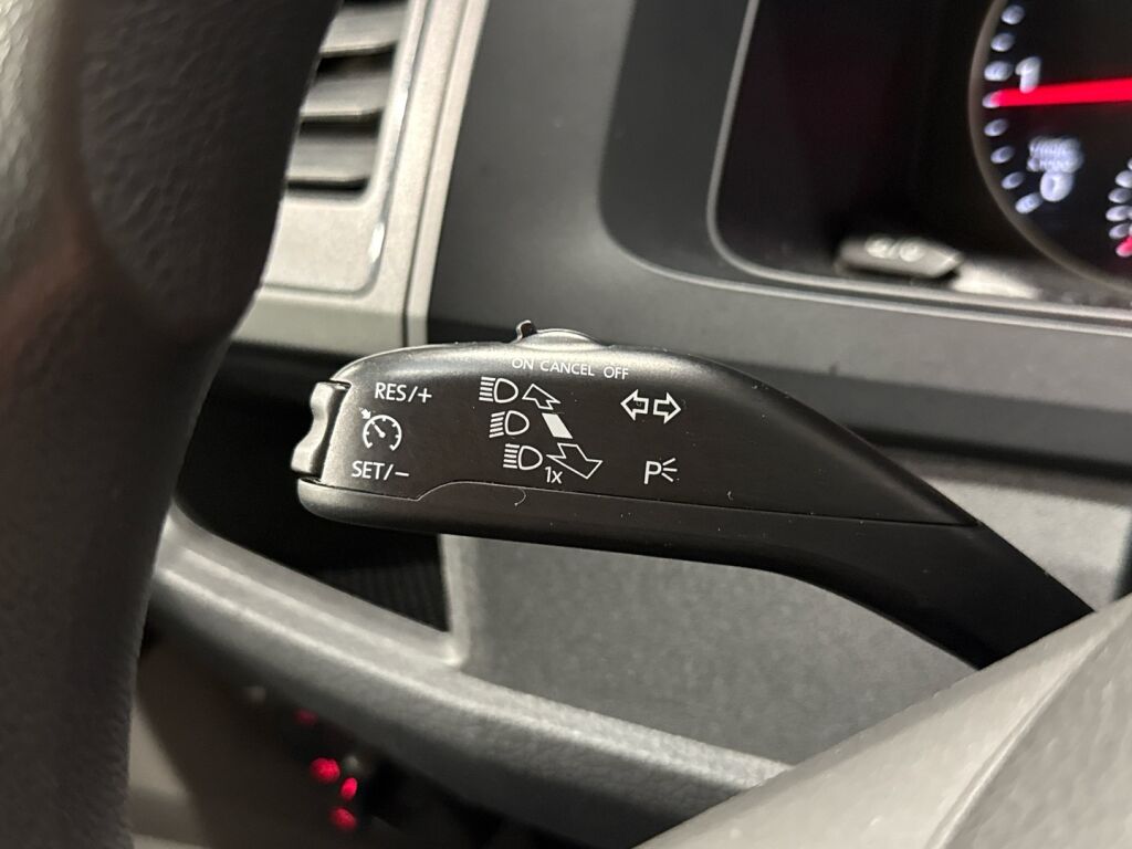 Volkswagen Transporter 2016 Harmaa