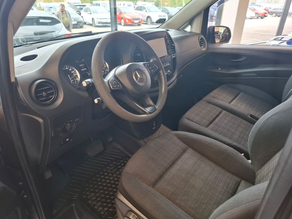 Mercedes-Benz Vito 2016 Ruskea (beige)