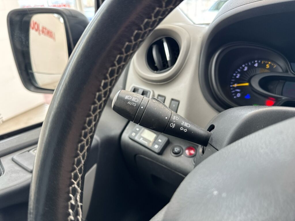 Renault Trafic 2016 Valkoinen